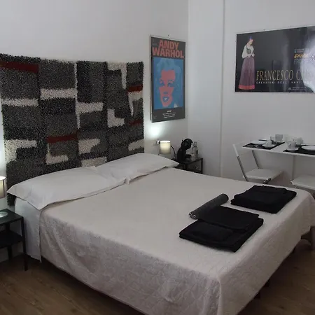 Oda ve Kahvaltı Leo Cagliari