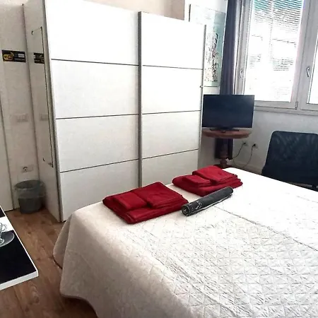 Bed & Breakfast Leo *
