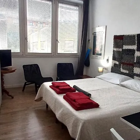 Leo Oda ve Kahvaltı 4*