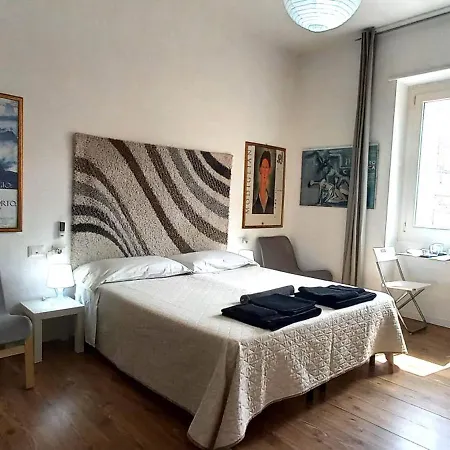 Leo Oda ve Kahvaltı Cagliari