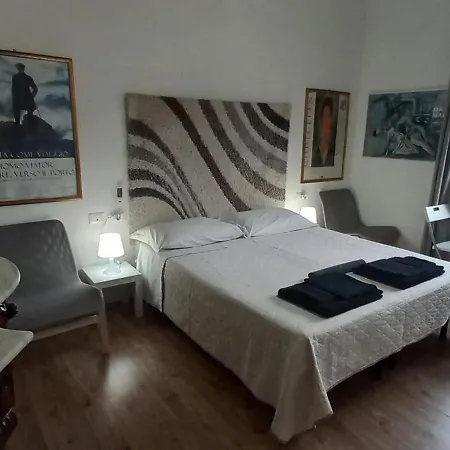 Leo Bed & Breakfast 4*